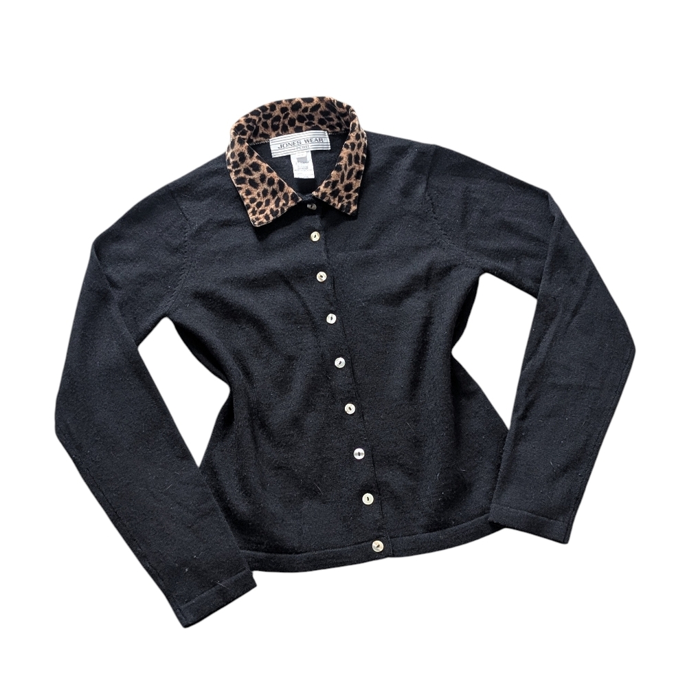 Jones Wear Vintage Black Button Up Sweater